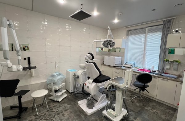 Стоматолог-ортодонт в клинику "Нью Смайл" Стоматолог-ортодонт в клинику "Нью Смайл"