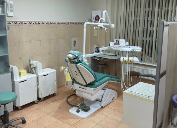 Врач-ортодонт в клинику «Ортодонт-ЛЮКС» Врач-ортодонт в клинику «Ортодонт-ЛЮКС»