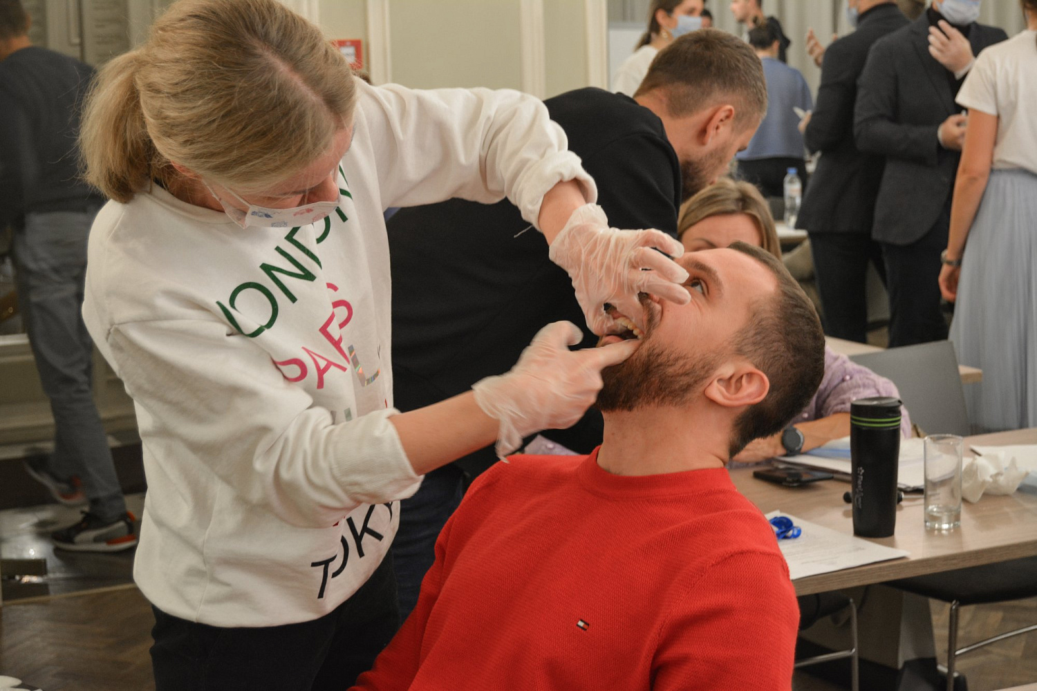 Подробности авторского семинара Юлии Вольвач по минивинтам в городе Санкт-Петербурге